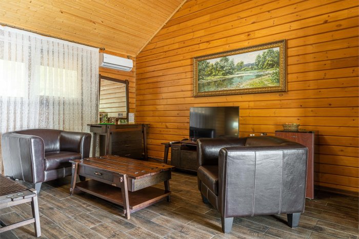 Secluded riverfront room - Country Recreation Club «Usadba Familia» | Photo 3